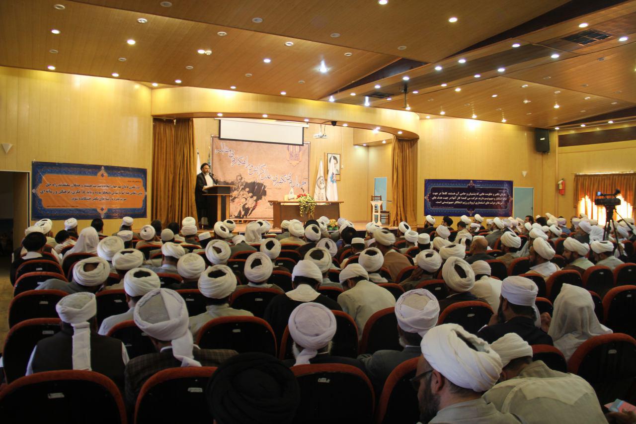 آیت‌الله مکارم شیرازی: نهضت روشنگری جریان‌های تکفیری، جذب داعش را کاهش داده است