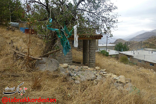 تبدیل خانه شاعر بلندآوازه کردستان به انبار کاه! + تصاویر