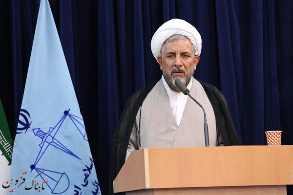 زنان مربیان جامعه وتربیت کنندگان نسل های آینده هستند