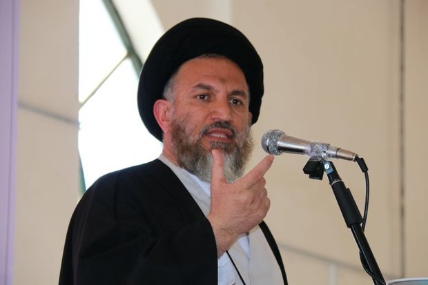 نشست 40 سالگی انقلاب / استاندار به مدیران توصیه کرد ، آیت الله ملک حسینی به رسانه ها نشست 40 سالگی انقلاب / استاندار به مدیران توصیه کرد ، آیت الله ملک حسینی به رسانه ها