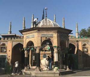مرمت بخشی از ضلع شمالی و غربی بقعه متبرک امامزاده حسین (ع) مرمت بخشی از ضلع شمالی و غربی بقعه متبرک امامزاده حسین (ع)