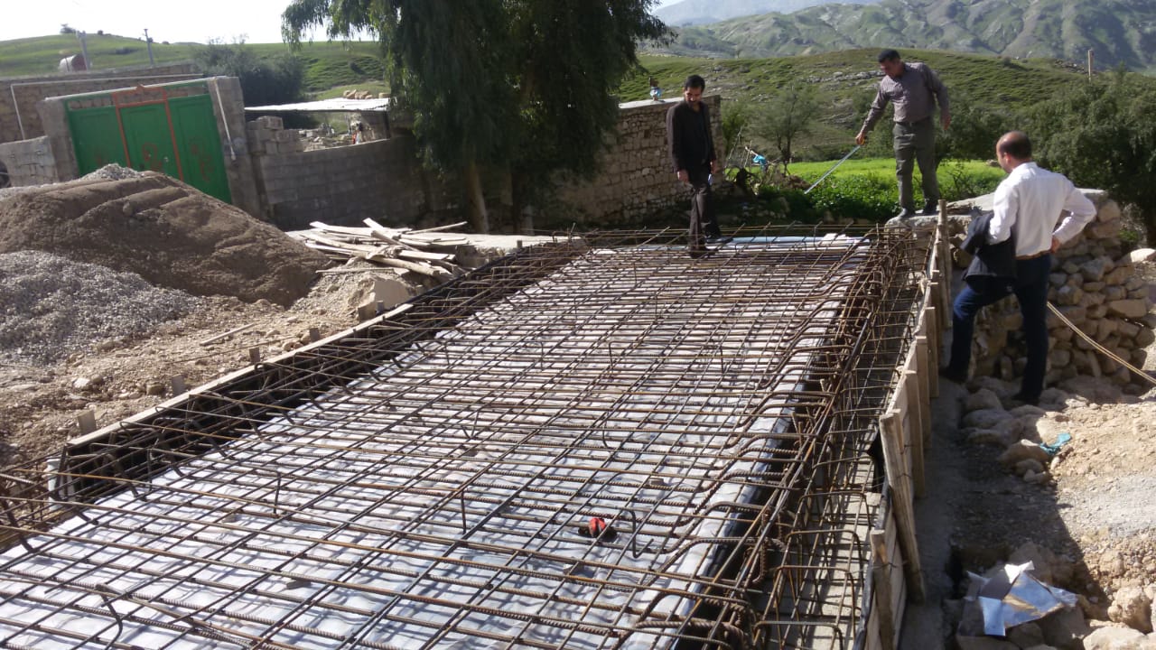 همراهی و مشارکت مردم و بنیاد علوی در محرویمت زدایی از روستای آبرزگه+تصاویر