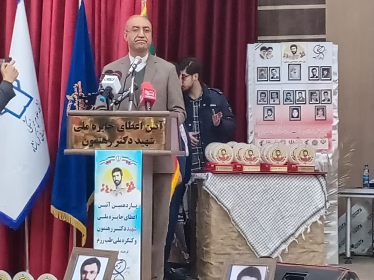 شهیدان همیشه برای ما الگو هستند/شهید رهنمون در شرایط‌های دشوار در عرصه امدادرسانی و پزشکی به مجروحان خدمت کرد