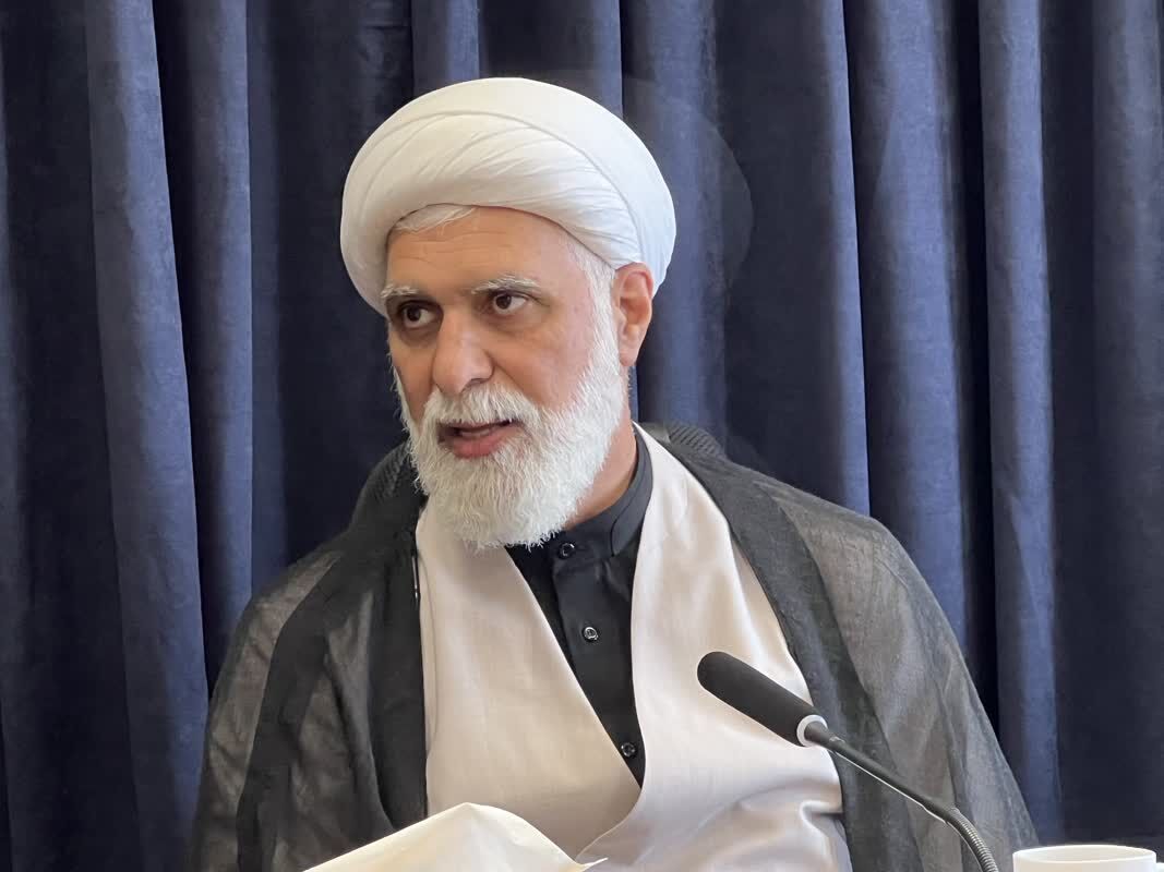 ایجاد قدرت بازدارندگی، تنها راه مقابله با استکبار جهانی/ محور مقاومت باید به پیشرفتهترین تجهیزات دست پیدا کند ایجاد قدرت بازدارندگی، تنها راه مقابله با استکبار جهانی/ محور مقاومت باید به پیشرفتهترین تجهیزات دست پیدا کند