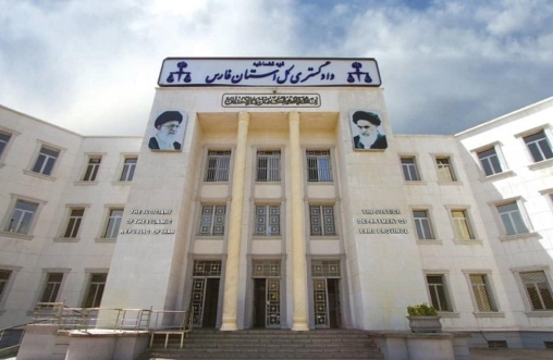 اصناف مکلف به نصب اتیکت قیمت و پوستر گزارش تخلف شدند اصناف مکلف به نصب اتیکت قیمت و پوستر گزارش تخلف شدند