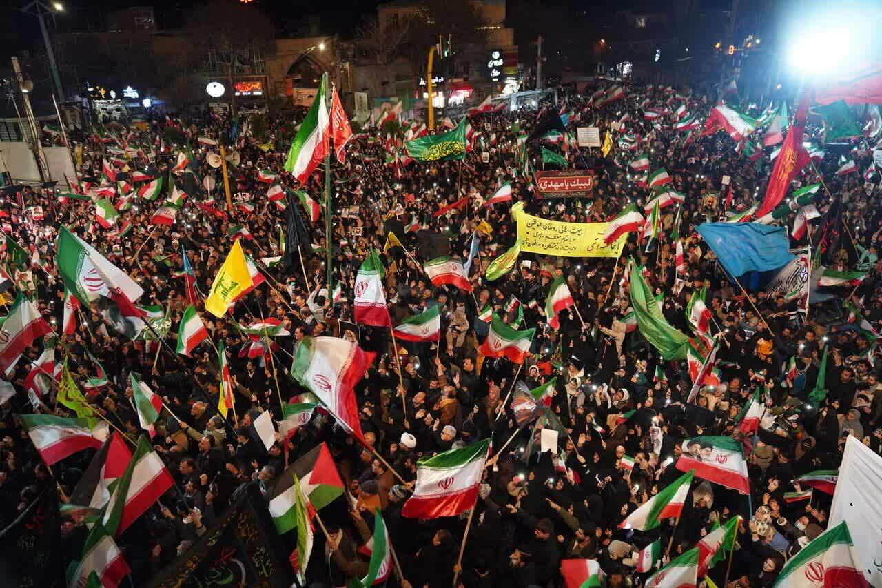 بیستوسومین آیین استقبال از ماه محرم در میدان بیعت اردبیل برگزار میشود بیستوسومین آیین استقبال از ماه محرم در میدان بیعت اردبیل برگزار میشود