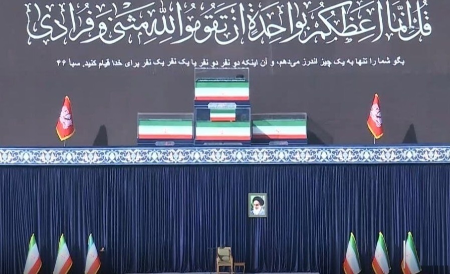 حضور مردم در مراسم وداع با رهبر شهید انقلاب، نمایش ایستادگی ایرانیان و وفاداری به انقلاب است