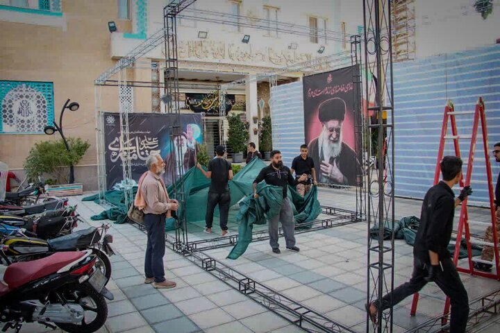 آمادهسازی موکب اسکان کرمان در مشهد برای زائران مراسم تشییع امام شهید آمادهسازی موکب اسکان کرمان در مشهد برای زائران مراسم تشییع امام شهید