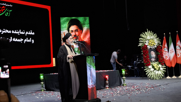 تشییع باشکوه رهبر شهید انقلاب اسلامی جواب دشمنان را داد