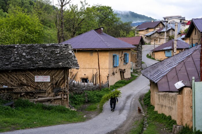 حضور مدیران در روستا‌ها اعتماد و مقبولیت نظام را تقویت می‌کند/ به جای مردم، مسئولان به روستا‌ها بروند!