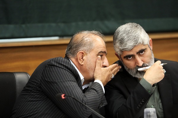 ورود مرغهای منجدِ درآستانه انقضا به بازار فارس/ وقتی سوءمدیریت سلامت مردم را تهدید میکند! ورود مرغهای منجدِ درآستانه انقضا به بازار فارس/ وقتی سوءمدیریت سلامت مردم را تهدید میکند!