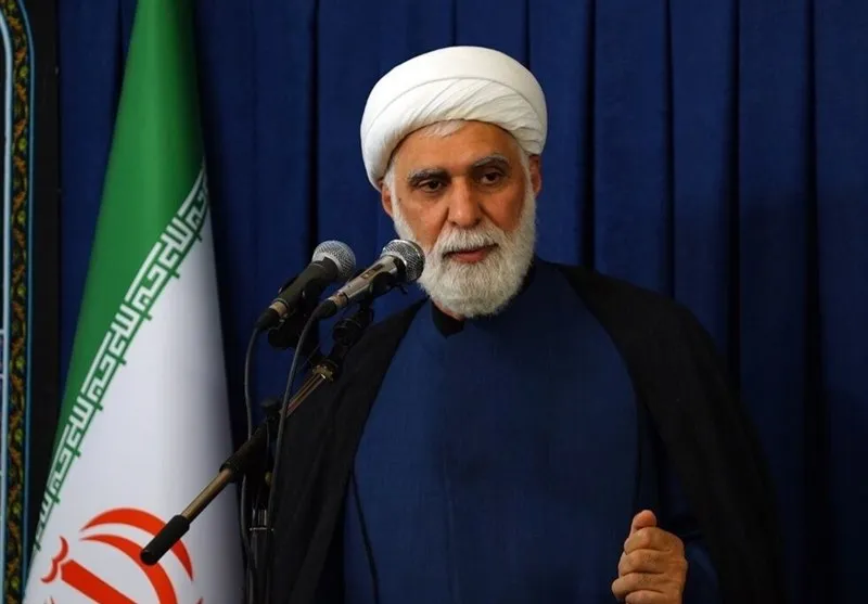 امام جمعه کیش: توان دفاعی ایران در جهت دفاع از آب و خاک پیشرفت کرده است