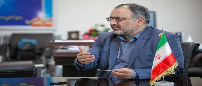 بازسازی صحنه قتل در مقابل دادگستری کرمانشاه/ قاتل: من تابع مقرات و قانون هستم وحاضرم جانم را هم در راه این مرزوبوم فدا کنم