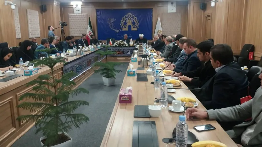 خیران استان وارد عرصه کتابخوانی شوند