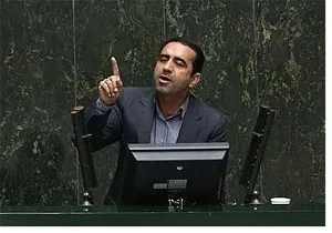 مسئولان بازنشسته خوزستان داوطلبانه کنار بروند/برخی مقاومت می کنند
